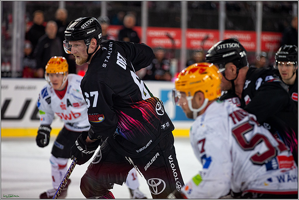 PENNY DEL; Koelner Haie- Fischtown Pinguins; Koeln, 22.12.2022